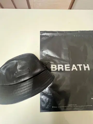BREATH 가죽 버킷햇/BADHOP 택 포함 컨디션 최상