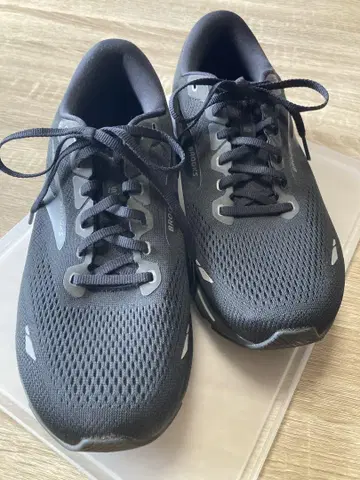 가격 인하 새상품급 BROOKS Ghost 스니커즈 28.5 4E 와이드