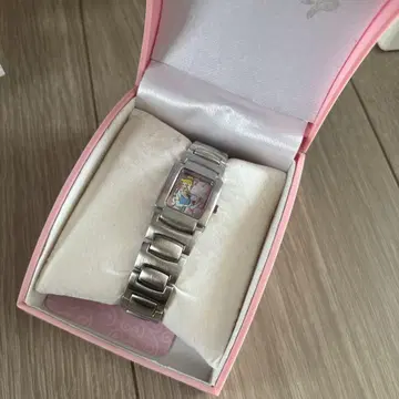 디즈니 신데렐라 손목시계 새상품급