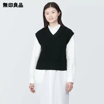 새상품 택 포함 무인양품 MUJI 하찌 숏 V넥 베스트 M 블랙