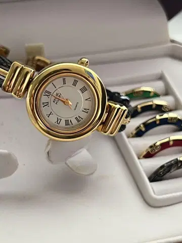 배터리 교체 완료] 앤 클라인 ANNE KLEIN 여성용 손목시계 QZ