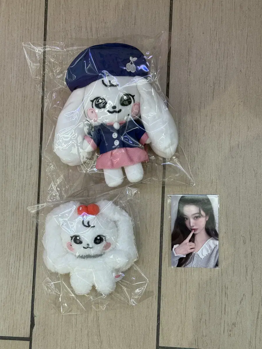 일괄 최저가 아이브 미니브 팝업 체리 스쿨룩 10cm 키링 7만원 포카