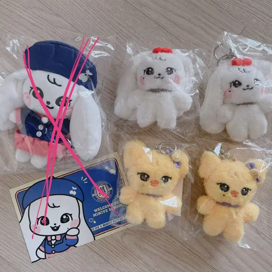 IVE ガウル ポップアップストアMINIVE FLUFFY PLUS 30渋谷 IVE | 아이브 WTS) Ive minive pop up 30cm fluffy cherry doll