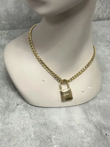 완판템 GYDA 제이다 JEYSUS PADLOCK 목걸이