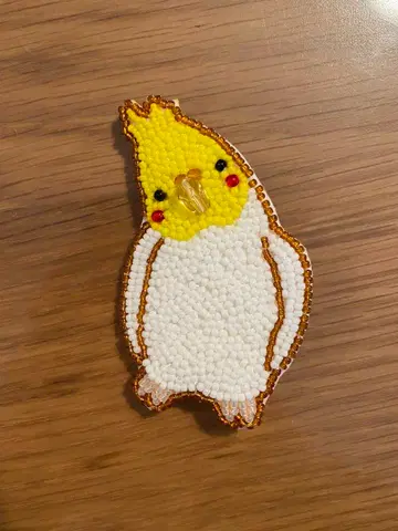 오카메인코 비즈 자수 브로치