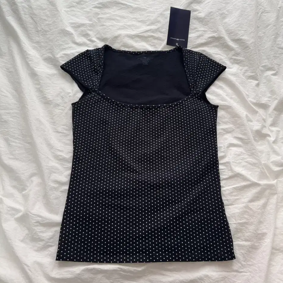 New) Brandy Melville Karina lrina Dot Top #브랜디멜빌,#로제