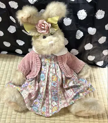 베어링턴 사의 토끼 봉제 인형