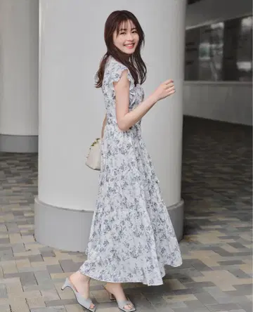 LILIAN CARAT 플라워 가든 티어드 원피스 블루