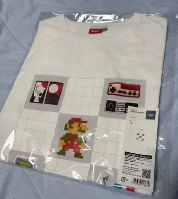 Nintendo 뮤지엄 한정 슈퍼 마리오 티셔츠 S 사이즈 새상품