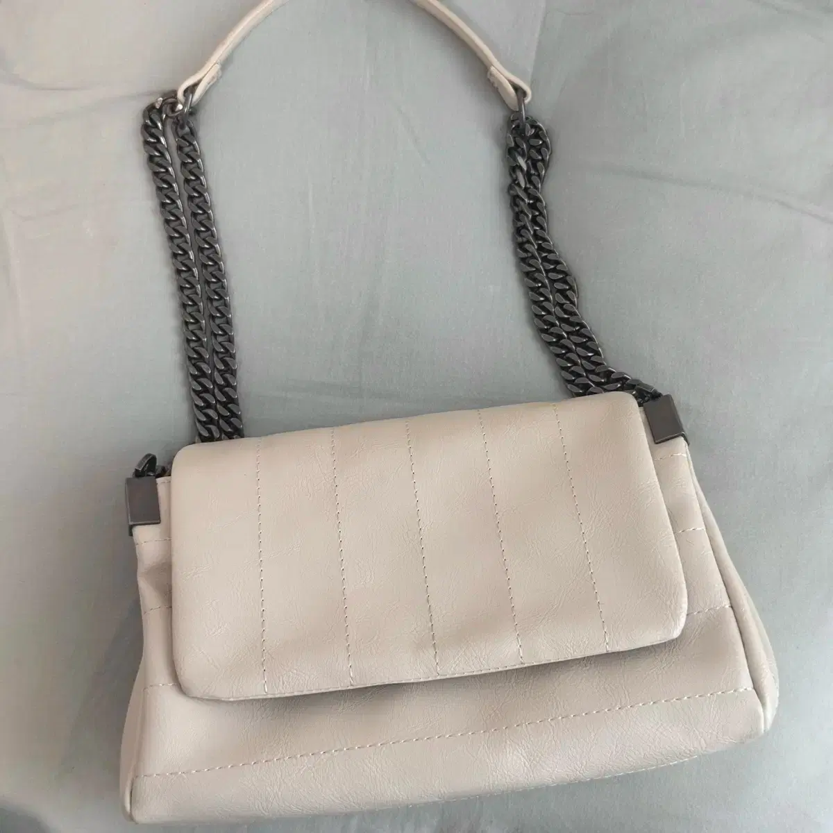 ZARA 자라 Zara Rock Flap Shoulder Bag una Bag Mini Cream on