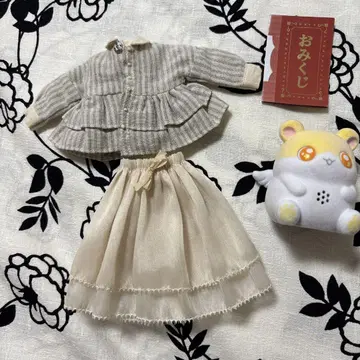 네오 브라이스용 인기 해외 작가 블라우스 스커트 아웃핏 의류