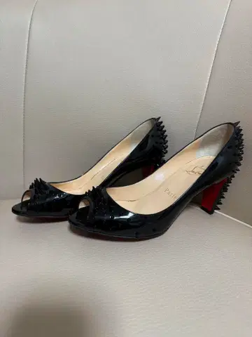 크리스찬 루부탱 하이힐 35.5