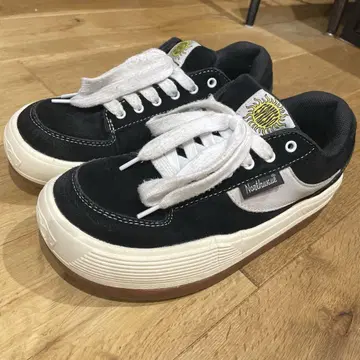 노스웨이브 에스프레소 통굽 스니커즈 블랙 28cm 스웨이드