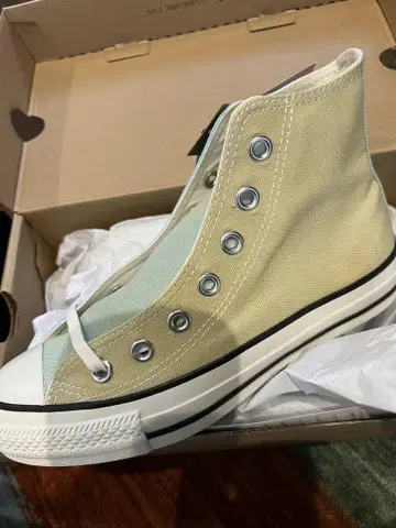 컨버스 하이컷 스니커즈 스카이블루 베이지 23cm