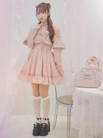 앙크루즈 오프숄더 도리 원피스 핑크