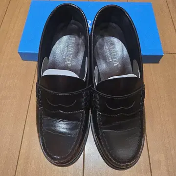HARUTA 브라운 가죽 로퍼