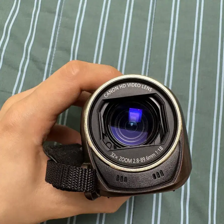Canon iVIS HF R52 ビデオカメラ ブラウン CANON iVIS HF R52 [ブラウン] 価格比較 - 価格.com
