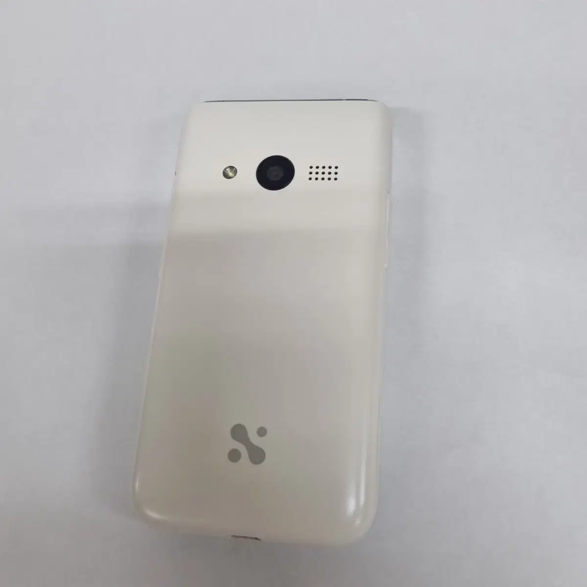 028749 C-type Style Folder MIVE White SK No Afterimage Public Phone Study Phone