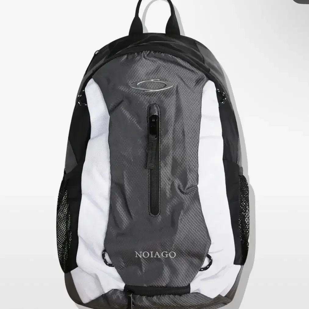 Noiago Nylon Daily Backpack (Light Gray) NOI1388 on Bunjang