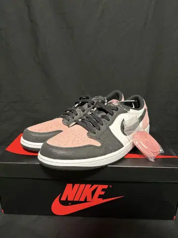 미사용 새상품 AJ1LOW 블리치드 코랄 29cm US11