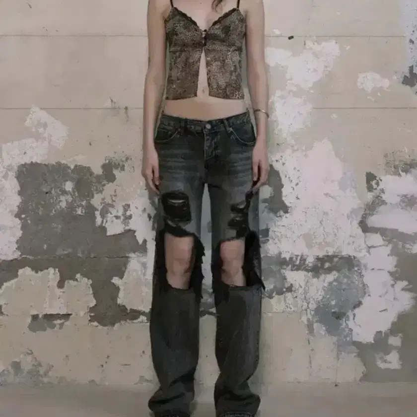 【BOHEMIAN SEOUL】BOHEMSEO KNEE-DAMAGED WIDE JEANS [正規品] BOHEMIAN SEOUL] KNEE-DAMAGED WIDE JEANS, LIGHT BLUE 正規品