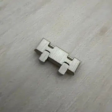 오데마 피게 로얄 오크 시계 부품 18mm