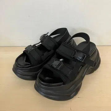 rienda 더블 벨트 스포티 샌들 통굽 23.5-24.0cm