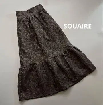 컨디션 최상 SOUAIRE 소아르 버터플라이 자카드 스커트 롱 블랙