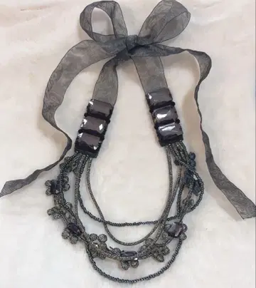 히로코비스 HIROKO KOSHINO 오간자 리본 목걸이