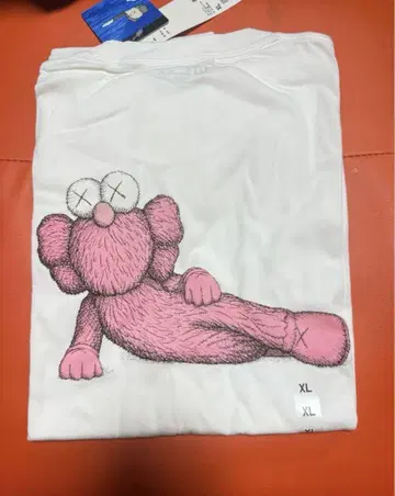 유니클로 UT 카우스 KAWS 콜라보 반팔 티셔츠 XL 5장