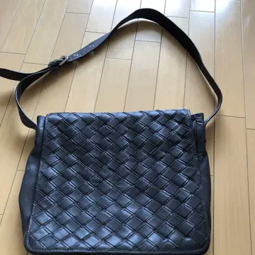 Max Mara 블랙 가죽 숄더백