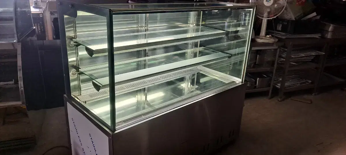 ND sanup Refrigerated Showcase