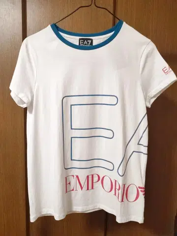 엠포리오 아르마니 EA7 엠포리오 아르마니 티셔츠 미착용 새상품