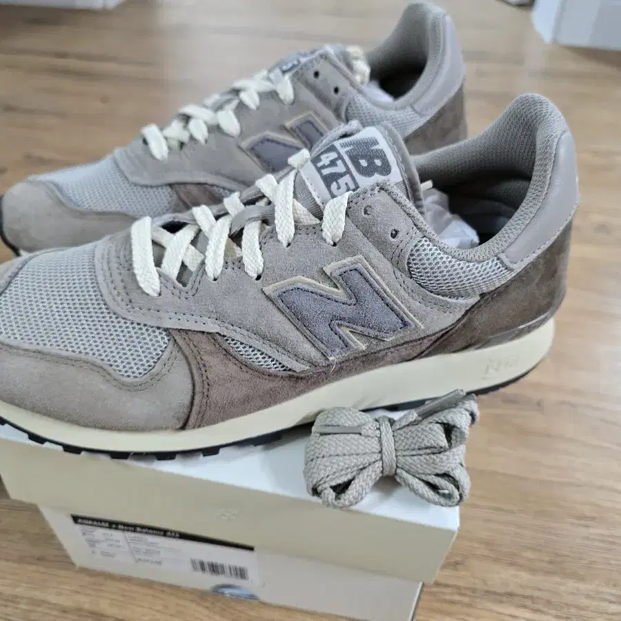 ★New Balance x Auralee★475★London Fog Taupe Gray (人気) AURALEE x New Balance 475 London Fog Taupe Grey - Size 10.5