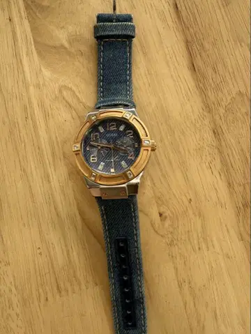 K77 GUESS 쿼츠 손목시계