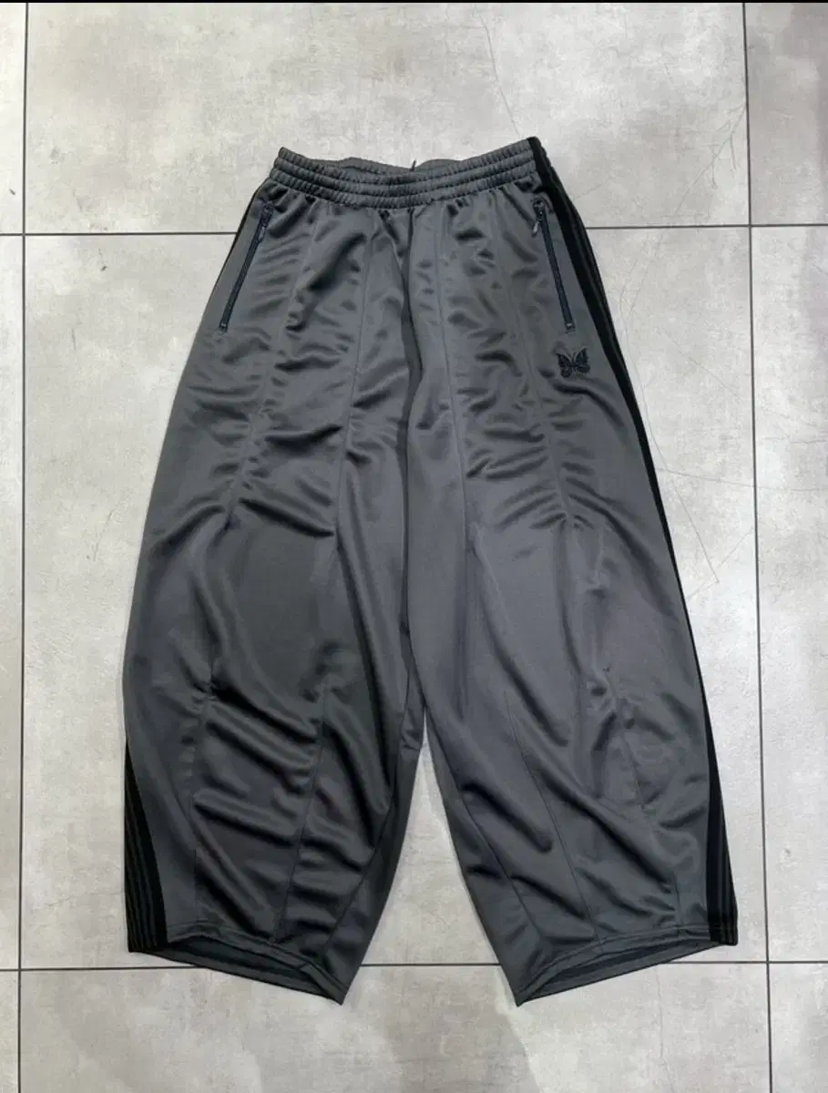 [xs,s] Needles HD Track Pants beaver Zuu Charcoal 25ss