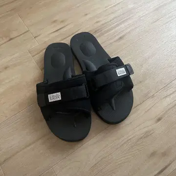 SUICOKE 비치 샌들