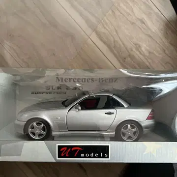 미개봉 벤츠 SLK 230 Kompressor 1/18