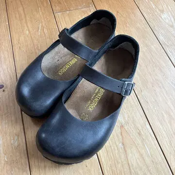 BIRKENSTOCK 망토바 23cm