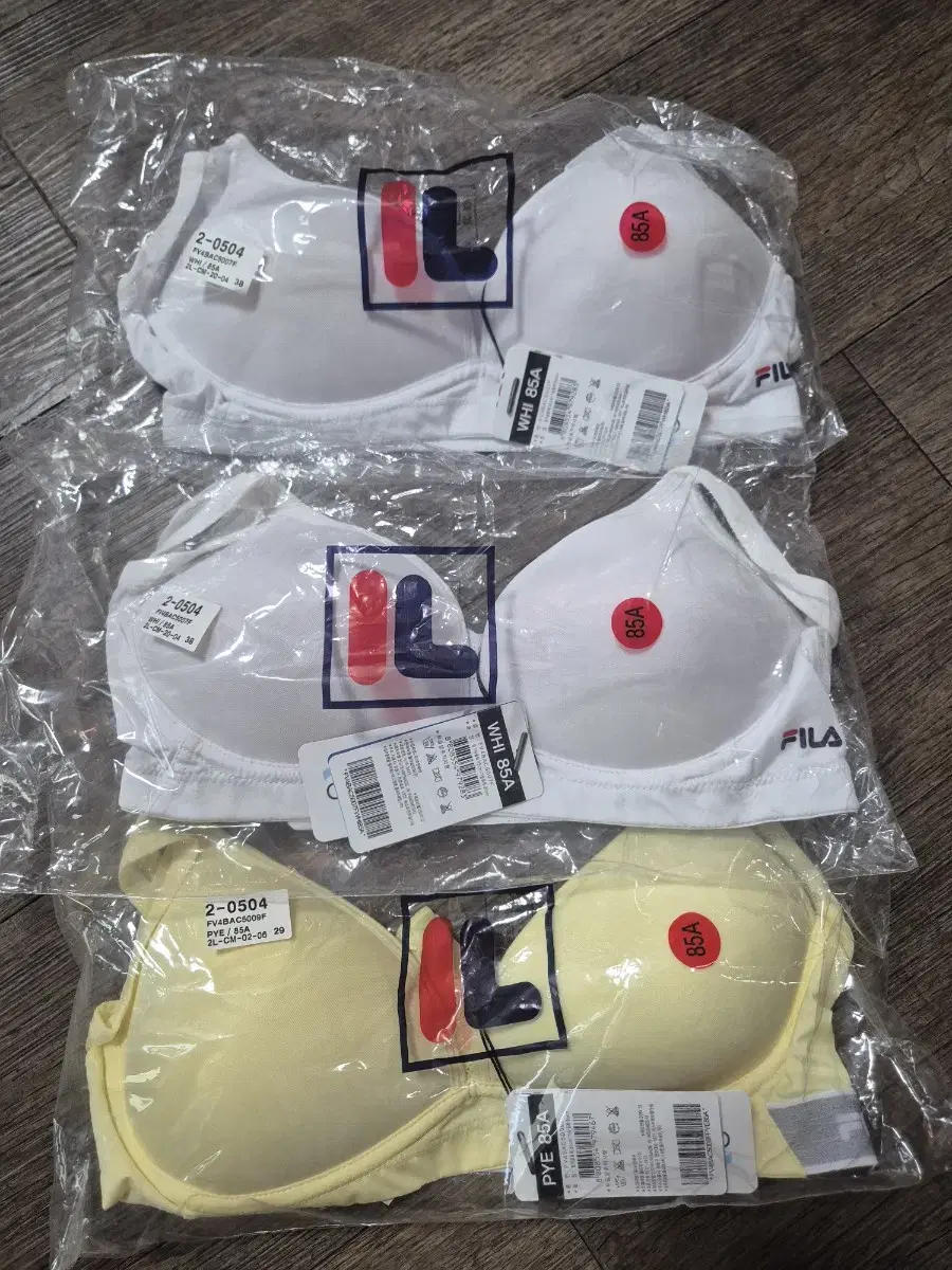 85A Bra, 3 in bulk, new