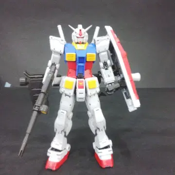RG RX-78-2 건담 Ver.2 조립 완성품