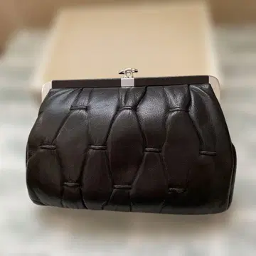 블랙 가죽 퀼팅 클러치 백 키링 포함