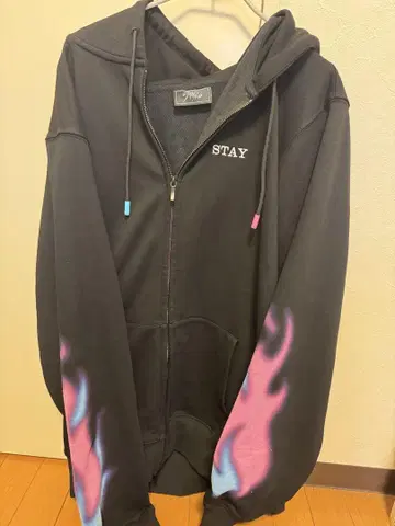Stray Kids 뱃장 블랙 후드티
