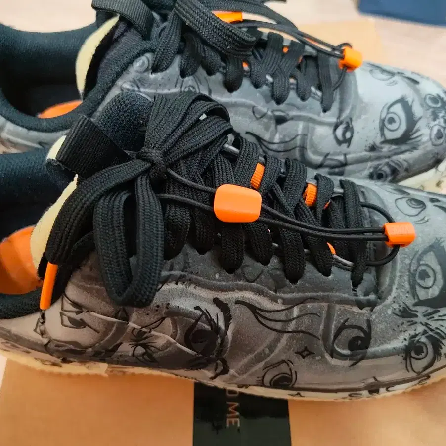 나이키 에어포스 1 로우 익스페리멘탈 할로윈 265