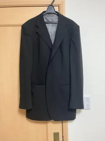 준코 시마다 블랙 정장 셋업 벨트 포함