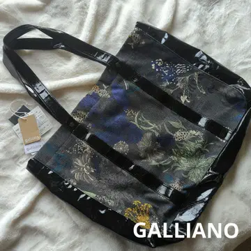 JOHN GALLIANO 뉴스 페이퍼 백 빈티지 미사용