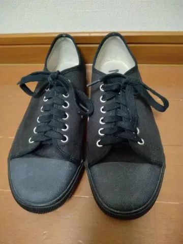 MHL. 마가렛 호웰 로우 컷 스니커즈