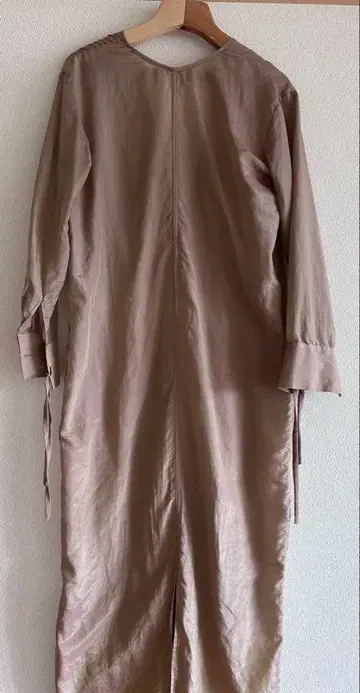 &her 실크 롱 드레스/브라운(신장 160cm)