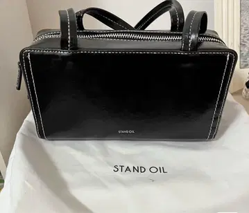 STAND OIL 블랙 핸드백 post 숄더백