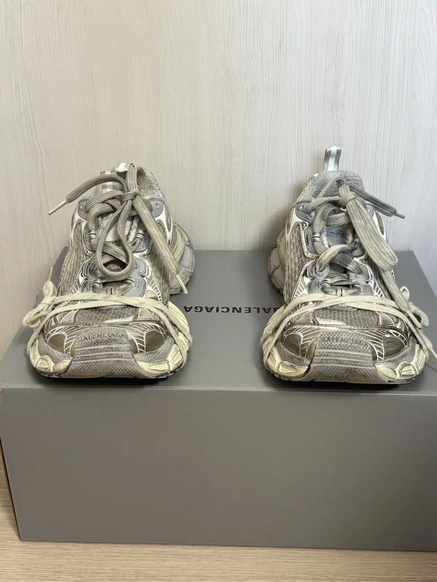 (42) 발렌시아가 3xl 에그쉘 백화점판